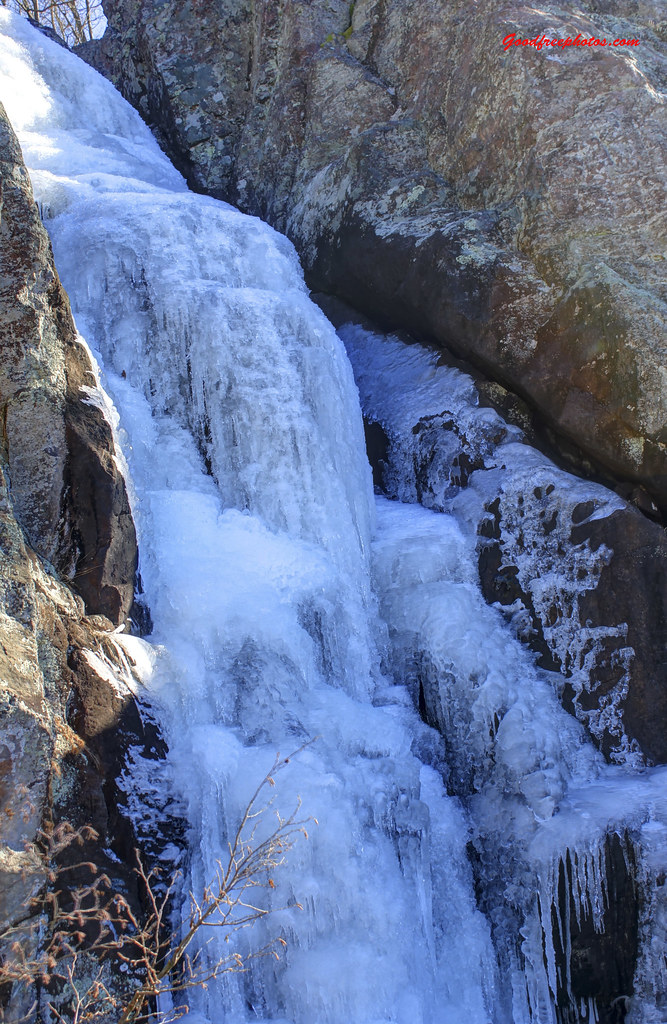 Frozen Mina Sauk Falls Frozen Mina Sauk Falls