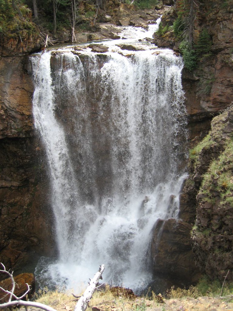 Dawn Mist Falls