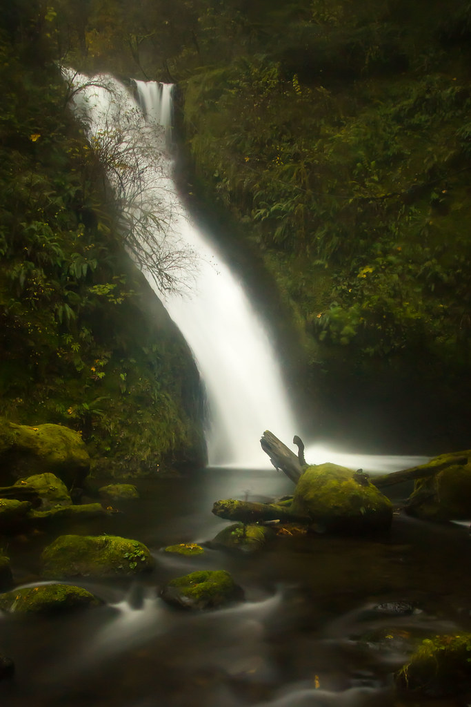 Middle Bridal Veil Falls