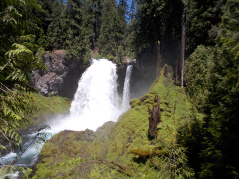 Sahalie Falls