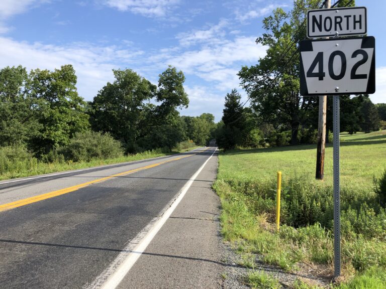 2022-08-09 08 46 31 View north along Pennsylvania State Route 402 (Resica Falls Road) just north of Huffman Hill Road in Smithfield Township, Monroe C
