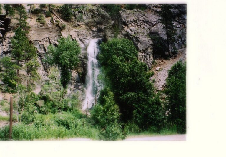 Bridal Veil Falls, South Dakota