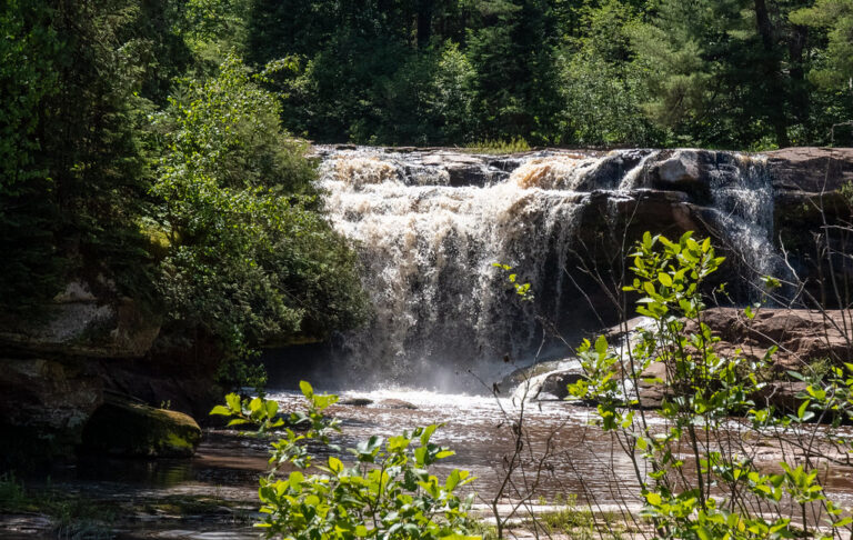 O Kun de Kun Falls Michigan