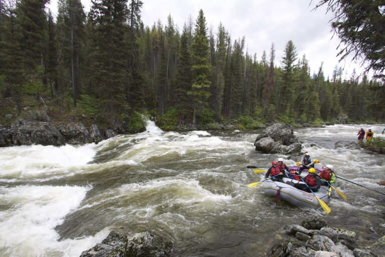 Running Left at Velvet Falls (6.27 feet)