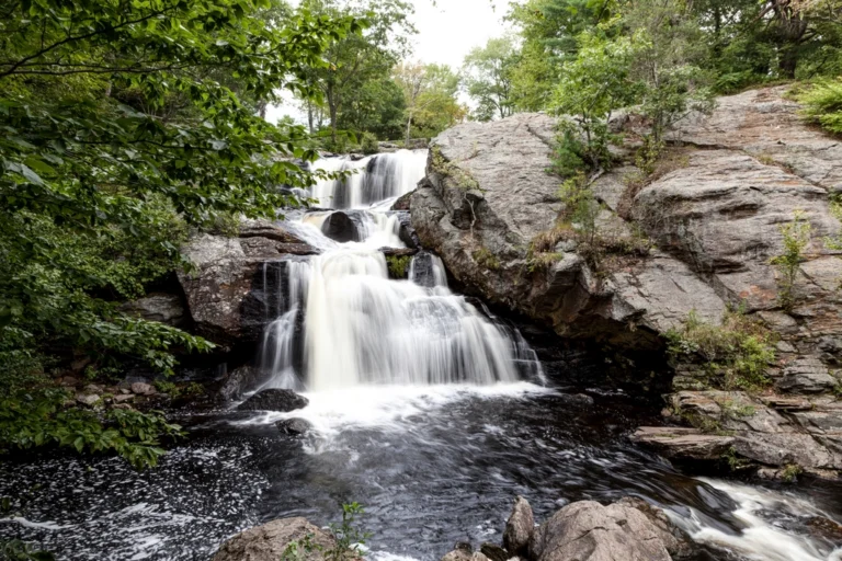 Chapman Falls located Devil's Hopyard