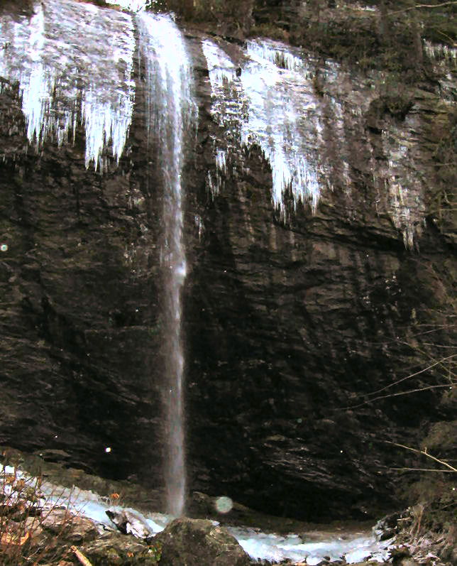 Douglas Falls