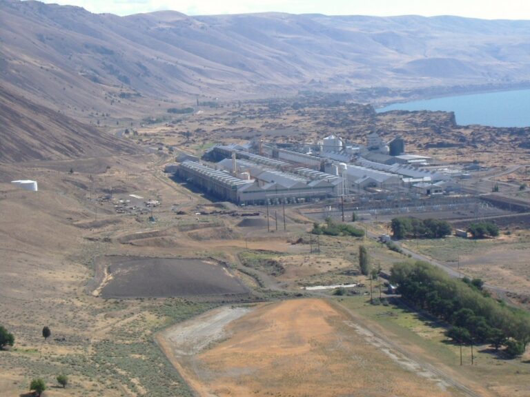 East of The Dalles, Washington side of Columbia (10488724924) East of The Dalles, Washington side of Columbia (10488724924)