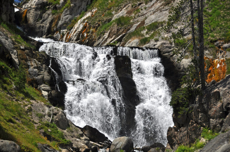 Mystic Falls (Little Firehole River, Yellowstone National Park, northwestern Wyoming, USA)