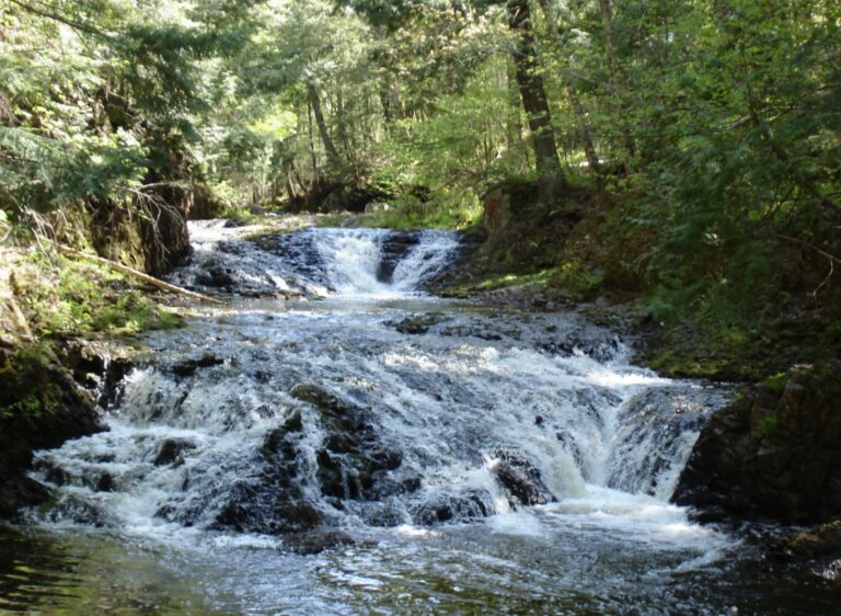 Ogimakwe Falls - panoramio