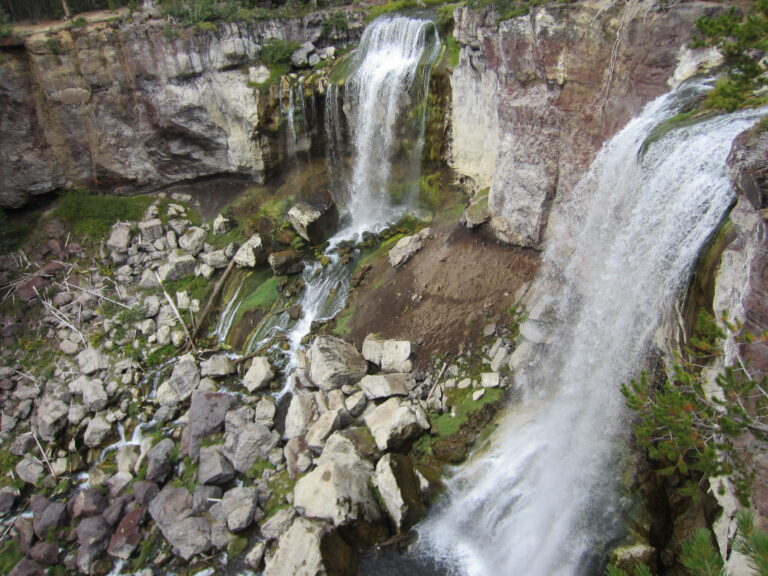 Paulina Creek Falls