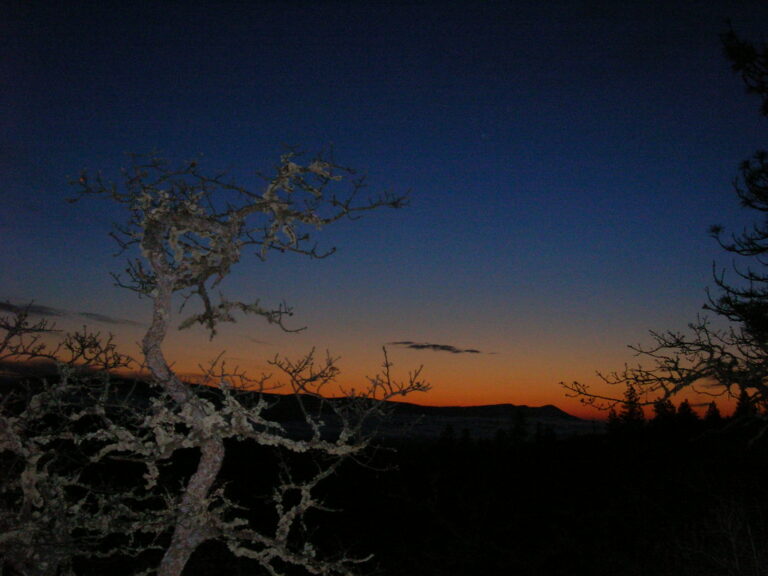 Sunrise, Mountains above The Dalles, Oregon, USA