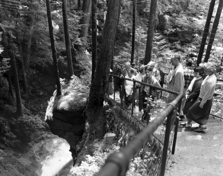 Tourists on Ladder Creek Falls trail, circa 1958 (51779855478)