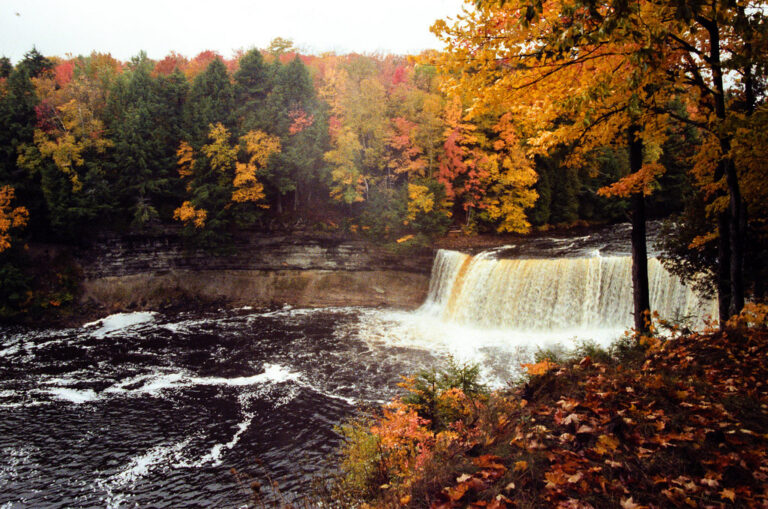 Upper Tahquamenon Falls